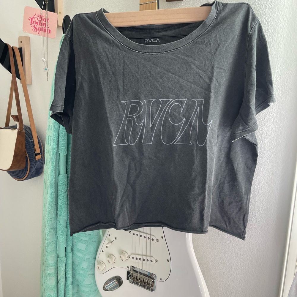 RVCA T-SHIRT